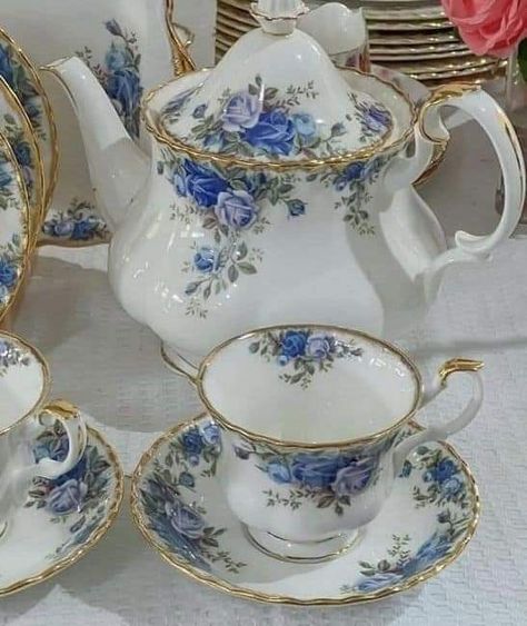 Rococo Tea Set, Yea Sets, Victorian Tea Cup, Victorian China, Fancy Tea Cups, Fine China Tea Set, Vintage Tea Time, Antique Tea Sets, Fine China Dinnerware