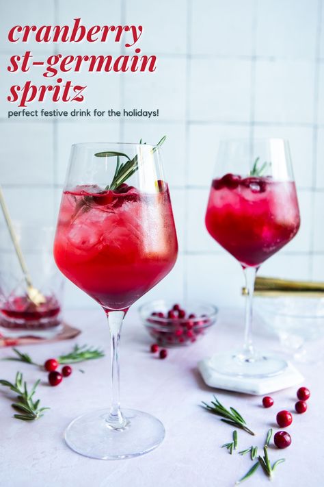 Cranberry St-Germain Spritz Holiday Happy Hour, St Germain Cocktail, Christmas Charcuterie Board, Xmas Drinks, Christmas Charcuterie, Healthy Soda, Spritz Cocktail, Kefir Recipes, Sugared Cranberries