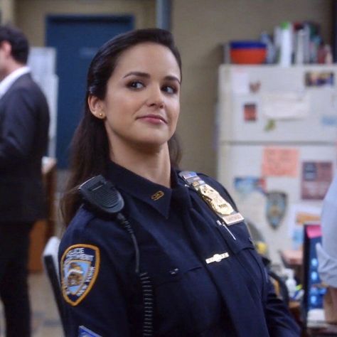 amy santiago brooklyn nine nine sitcom comedy melissa fumerro in sarge uniform icon pfp pretty funny Amy Santiago Icons, Brooklyn 99 Characters, B99 Icons, Community Movie, Brooklyn Nine Nine Funny, Jake And Amy, Melissa Fumero, Brooklyn 9 9, Amy Santiago