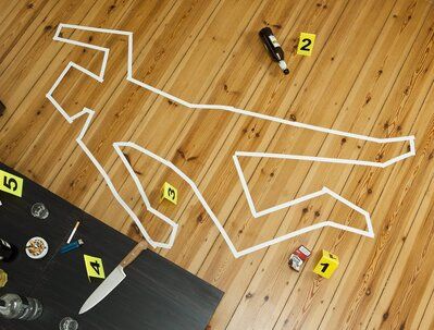 Crime Scene Halloween Party Games For Kids, Adults Games, Diy Halloween Party, Party Games For Kids, Games Halloween, Halloween Fest, Halloween House Party, Spooky Halloween Party, Mystery Party