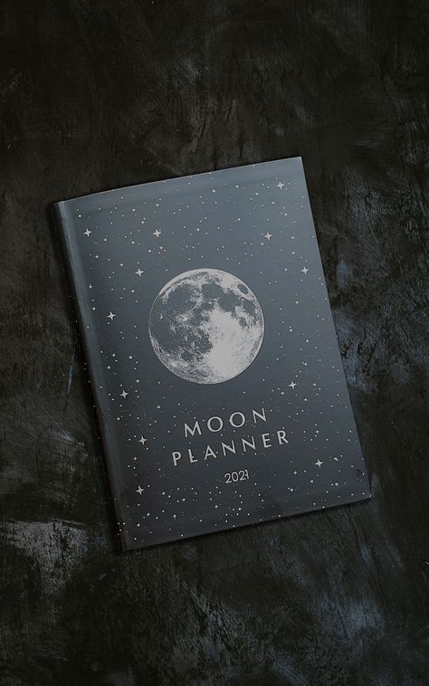 black background with the moon planner 2021 Moon Planner, Minimalist Bullet Journal, Bujo Layout, Bullet Journal Weekly, Journal Weekly, Moon Journal, Bullet Journal Printables, Bullet Journal Weekly Spread, Beautiful Notebooks