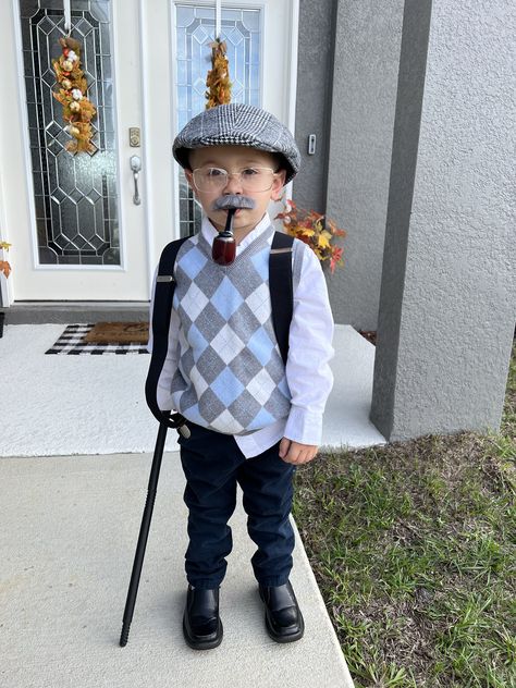 100 Days Of School Dress Up Old Man, Old Man Costume For Kids, Old People Costume, Grandpa Costume, Old Man Costume, Crochet Halloween Costume, Old School Outfits, Dress Up For Boys, Grandpa Outfit