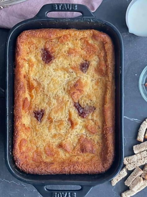 Guava Bread Pudding, Guava Bread, Puerto Rican Bread Pudding, Pan Cubano, Guava Desserts, Coconut Bread Pudding, Guava Recipes, Guatemalan Recipes, Cuban Bread