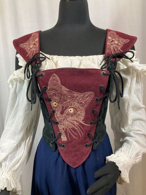 Medieval Fantasy Clothing, Medieval Costumes, Ren Faire Costume, Steampunk Festival, Fair Outfits, Halloween Sewing, Fest Outfits, Dress Up Boxes, Festival Costumes