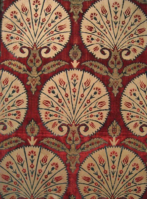 Chinese Textile Pattern, Turkish Clothes, Museum Of Islamic Art, Tapestry Ideas, Benaki Museum, Ottoman Art, Turkish Textiles, Turkish Tiles, Turkish Art