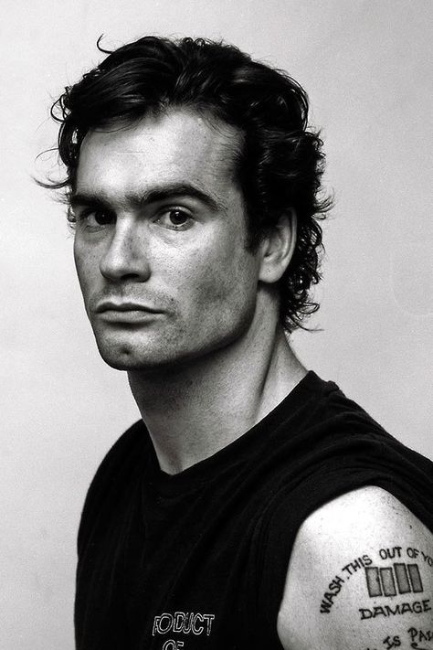 Henry Rollins c. late 80s Henry Rollins Black Flag, Henry Rollins 80s, Gwar Band, Jello Biafra, Hardcore Style, New Wave Music, Henry Rollins, Punk Poster, Punk Aesthetic