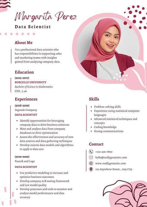 Highlight your qualifications and achievements with a modern resume design that emphasizes your strengths and accomplishments. Writing Resume, Covering Letter, Modern Resume Design, Editable Resume, Resume Writing Services, Cv Resume Template, Resume Writer, Data Scientist, Resume Template Professional