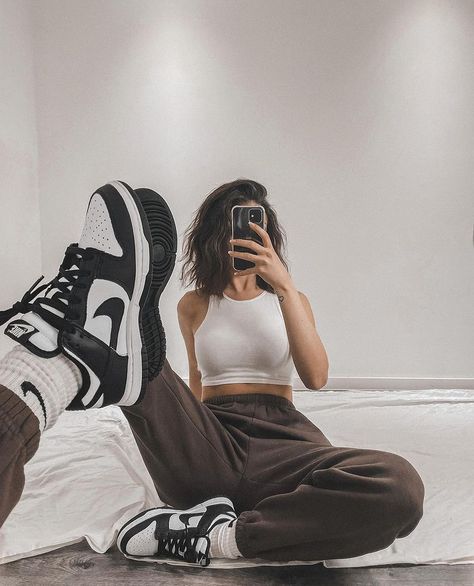 Nike Low Dunks Outfit, Nike Dunk High Outfit, Nike Dunk Low Outfit Woman, Dunk High Outfit, Low Dunks Outfit, Dunk Low Outfit Women, Nike Dunk Low Outfit, Nike Dunk Low Black White, Dunks Outfit Woman