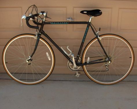 This is the same bike I have - '87 Schwinn World Sport! Love the white rims & tire sidewalls on this. White Bicycle, White Rims, All The Way Up, All The Way, The White, The Way, Bicycle, Bike, Black And White