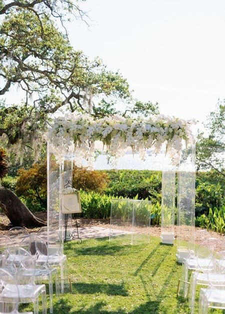 13 Trendy Acrylic or Lucite Wedding Decor Ideas for Modern Bride – Clear Wedding Invites Acrylic Chuppah, Wedding Chuppah, 2024 Bride, Modern Wedding Ceremony, Sarasota Wedding, Wedding Decor Ideas, Modern Wedding Decor, White Wedding Invitations, Acrylic Wedding Invitations