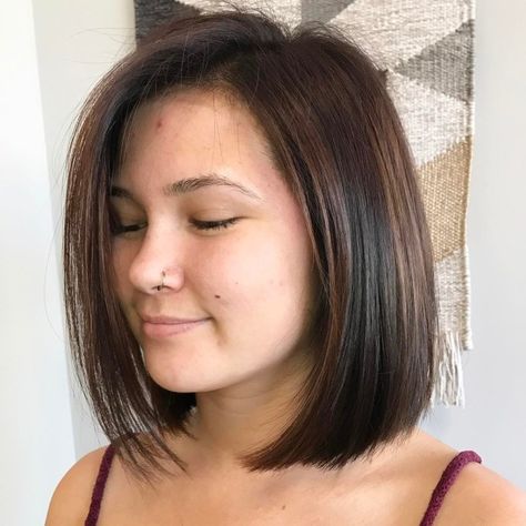 Sleek Brunette A-Line Bob A Line Short Hair, Rebonded Hair, Easy Straight Hairstyles, Bobs For Round Faces, Short Hair Cuts For Round Faces, Bob Haircut For Round Face, A Line Bobs, Round Face Haircuts, Short Hair Styles For Round Faces