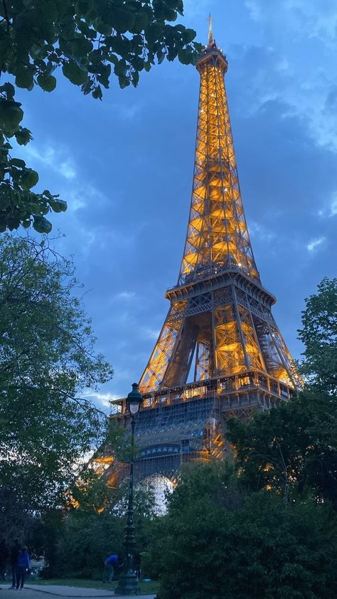 Effelle Tower Aesthetic, Eifell Tower Aesthetic, Torre Eiffel Paris, Paris Dream, France Aesthetic, Paris Vibes, مانشستر سيتي, Parisian Life, Paris Images