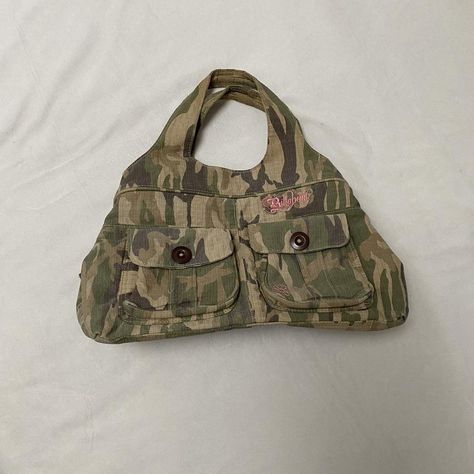 the coolest vintage billabong camo purse bag - has... - Depop Cargo Purse, 2000s Bags, Y2k Bags, Vintage Billabong, Camo Bag, Purse Outfit, Camo Purse, Dream Bag, Army Print