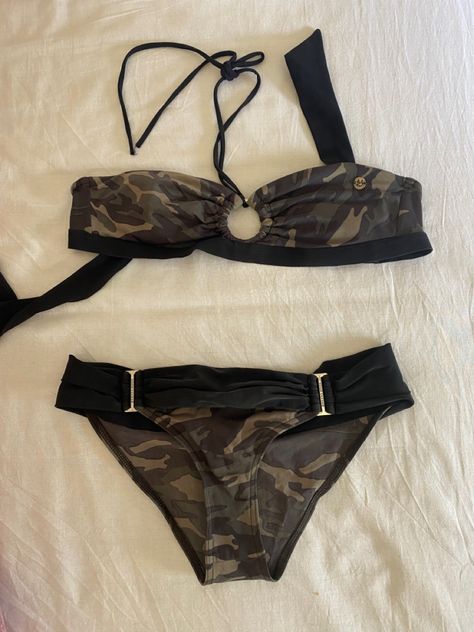 camo bikini Matching Bathing Suits For Couples, Matching Bathing Suits, Fit Inspo, Fitness Inspo, Dream Wardrobe, Pretty Outfits, Fashion Inspo Outfits, Bathing Suits, Camo