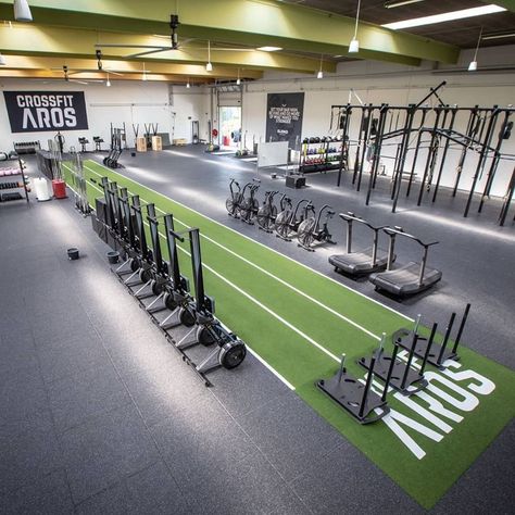 Crossfit Gym Design Ideas, Garden Gym Ideas, Logo Crossfit, Sport Facility, Gym Architecture, Garden Gym, Gym Designs, Gym Business, Gym Space