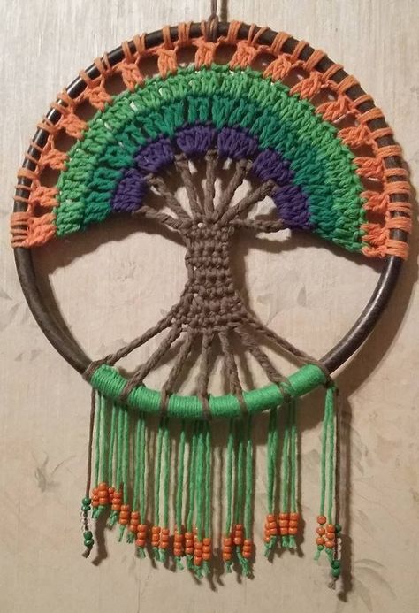 Tree of life crochet wall hanging Jewelry Tree Diy, Crochet Ripple Afghan Pattern, Motif Mandala Crochet, Dreamcatcher Crochet, Crochet Ripple Afghan, Art Au Crochet, Dream Catcher Patterns, Crochet Tree, Crochet Dreamcatcher