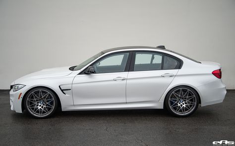 E36 Compact, White Bmw, F80 M3, Bmw F30, Alpine White, Wallpaper Space, Bmw M4, European Cars, German Cars