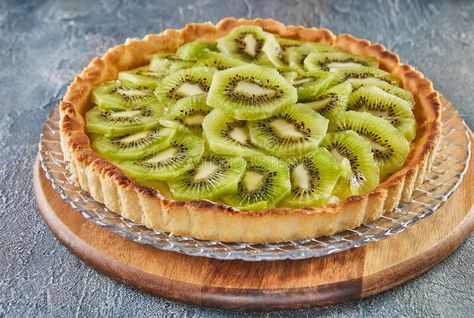 Kiwi Dessert, Kiwi Benefits, Kiwi Recipes, Sour Taste, Soft Cheese, Cream Pie, Goat Cheese, Meals For One, Papaya