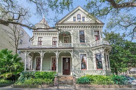 1881 Queen Anne Victorian For Sale in New Orleans, Louisiana - OldHouses.com New Orleans Mansion, Queen Anne Victorian House, House Courtyard, Oversized Garage, New Orleans Architecture, Queen Anne House, Victorian Exterior, Victorian Mansion, New Orleans Homes