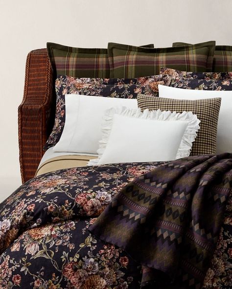 Ralph Lauren Bedroom, Ralph Lauren Bedding, Ruffle Pillow, Luxury Bedding Sets, Duvet Bedding, Ralph Lauren Home, Bedding Collections, Home Free, Bedroom Sets