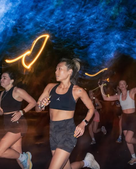 From high-octane nights out to the new park run for singles, London’s latest running clubs are all about chasing highs over PBs 🏃⁣ ⁣ It’s Friday night and Emily Audsley and her housemates are heading home on the Northern Line, endorphins still racing through their bodies. It’s been a classic house night out, in many ways — crowds of sweaty 20 and 30-somethings gathered under a railway arch near London Bridge, dance music blaring from several neon-lit sound systems, confetti cannons sending br... Skulls Illustration, Running London, Park Run, Rock Climbing Training, Race Night, Climbing Training, House Night, Night Run, Run Club