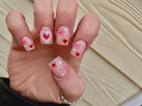 Heart nails valentines theme Pink Valentine’s Day Nails Short, Short Pink Nails, Heart Nail Designs, Short Acrylic, Nails For Kids, Manicure Ideas, Pink Valentines, Clear Nails, Heart Nails