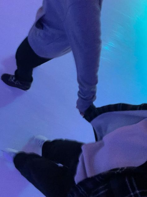 I’ve Skating Date, Male Ice Skating Aesthetic, Ice Skating Core, Wlw Ice Skating, Gay Ice Skating, Ice Skating Couple Aesthetic, Piggy Back Ride Couple Aesthetic, Couple Ice Skating Aesthetic, Ice Skating Date Aesthetic