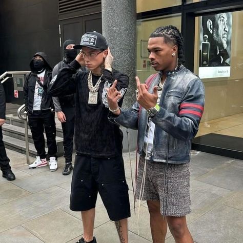 Lil Baby and Central Cee shooting a music video in London Share your thoughts below #streamdorm #lilbaby #centralcee #london #music #musicvideo Tupac Pictures, Central Cee, Lil Baby, Tupac, Music Video, In London, Music Videos, London, Collage