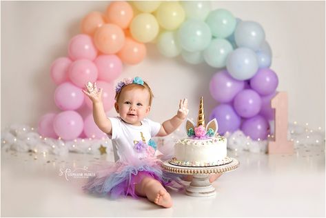 Unicorn Cake Smash, Butterfly Birthday Theme, Smash Cake Girl, Baby Birthday Decorations, Alice In Wonderland Wedding, My Little Pony Party, Newborn Baby Photoshoot, 1st Birthday Photos, Birthday Balloon Decorations