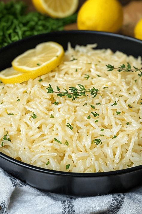 Greek Lemon Rice Lemon Butter Rice Recipes, Greek Fried Rice, Lemon Garlic Rice, Greek Rice Pilaf, Buttered Rice Recipe, Mediterranean Rice, Greek Rice, Greek Lemon Rice, Creamed Rice