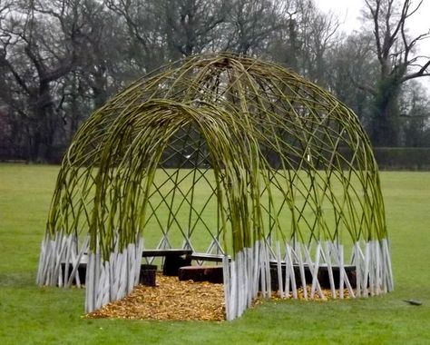 Very large Living willow Igloo kit 4m / 13' diameter x 2.4m / 8' tall £440.00 delivered. www.waterwillows.com Tel: 0845 020 4225 Willow Dome, Living Willow Structures, Willow Projects, Willow Structures, Bird Hide, Willow Crafts, Living Structures, Willow Sculpture, Willow Fence