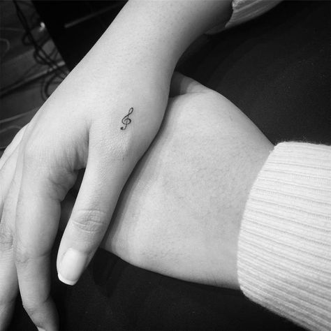 Treble Clef Tattoos, Love Music Tattoo, Clef Tattoo, Small Music Tattoos, Music Lover Tattoo, Violin Tattoo, Piano Tattoo, Treble Clef Tattoo, Thumb Tattoos