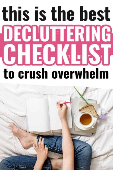 Declutter Garage, Declutter Fast, Decluttering Ideas Minimalism, Office Decluttering, Decluttering Checklist, Start Decluttering, House Checklist, Declutter Closet, Declutter Checklist