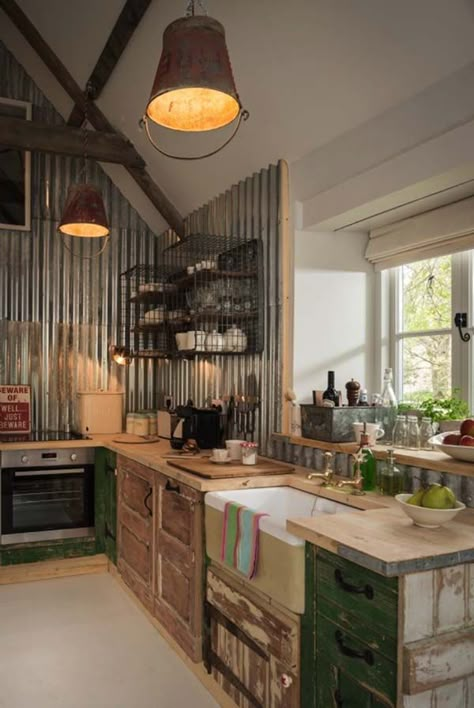 Charming cottage on Filly Island featuring upcylced treasures Dapur Rustic, Rustic Farmhouse Kitchen Cabinets, Farmhouse Cabinets, Cabinets Ideas, Boho Styl, Self Catering Cottages, Farmhouse Kitchen Cabinets, Luxury Cottage, Cabin Kitchens