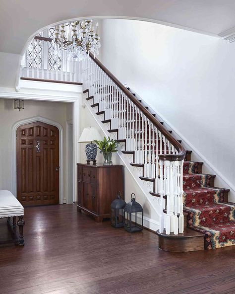 41 Beautiful Staircase Ideas that Make a Major Impression Light Cord Cover, Staircase Spindles, Pendant Light Cord, Wood Handrail, Timber Staircase, Elegant Entryway, Staircase Ideas, Bank Design, Iron Balusters