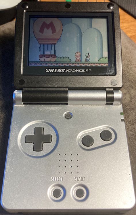 Tribal Limited Edition Silver Nintendo Game Boy Advance SP GBA SP AGS-001 Tested - ebay.com Check more at https://intelforte.org/tribal-limited-edition-silver-nintendo-game-boy-advance-sp-gba-sp-ags-001-tested-ebay-com/ Pizza Boy, Gameboy Advance Sp, Handheld Console, Gameboy Advance, Nintendo Game, Game Boy, Game Boy Advance Sp, Nintendo Games, Game Boy Advance