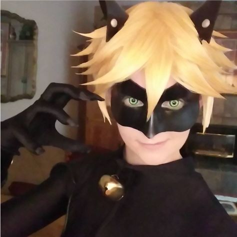 Uptown as Chat Noir Chat Noir Suit Ideas, Cat Noir Costume Diy, Uptown Cosplay, Mlb Cosplay, Cat Noir Real Life, Female Cat Noir Cosplay, Blackcat Cosplay, Miraculous Cosplay, Cloud Cosplay