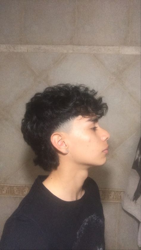 Side Mullet Men, Side Taper Mullet, Colombian Mullet, High Taper Mullet, Mens Short Mullet Fade, Mullets Haircut, Taper Mullet Fade, Muller Hairstyle Men, Mullet Fade Men