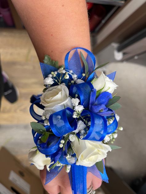 Royal Blue And White Corsage, Dark Blue Corsage, Blue And White Corsage, Royal Blue Corsage, Prom Corsage Blue, Diy Wrist Corsage, Prom Flowers Bouquet, Christmas Formal, Blue Corsage