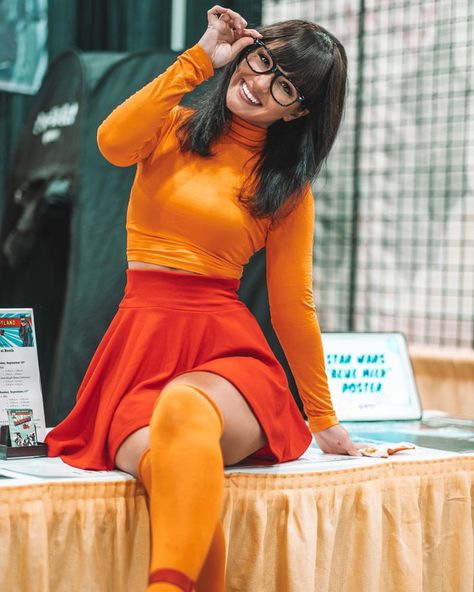 Scooby Doo Velma, Velma Daphne, Velma Cosplay, Velma Scooby Doo, Daphne And Velma, Top Cosplay, Yabba Dabba Doo, Velma Dinkley, The Flintstones