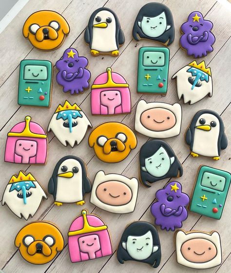 Adventure Time Cookies, Adventure Time Birthday Party, Adventure Time Birthday, Cookie Glaze, Character Cupcakes, Cake Decorating Icing, Food Art Photography, Cookie Videos, Pretty Cookies