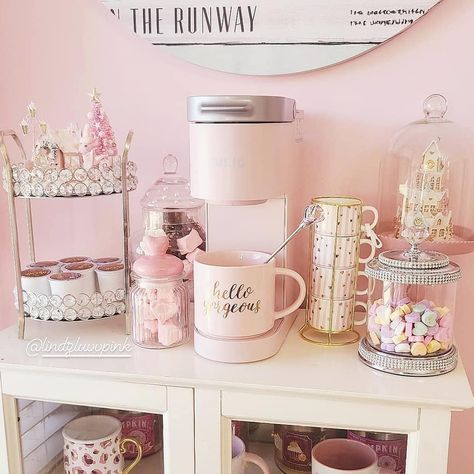 Modern Coffee Bar Ideas -lindzluvvpink Pink Coffee Bar, Modern Coffee Bar Ideas, Modern Coffee Bar, Beauty Bar Ideas, Office Coffee Bar, Pink Wednesday, Coin Café, Coffee Area, Coffee Bar Station