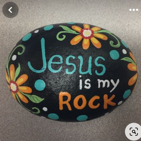 Jesus Is My Rock, Inspirational Rocks, Diy Rock Art, Stone Art Painting, Christian Crafts, Painted Rocks Kids, My Rock, Painted Rocks Craft, Painted Rocks Diy