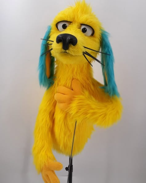 Muppet Style Puppets, Muppet Oc, Puppet Aesthetic, Art Puppet, Wooden Spoon Puppets, People Puppets, Cat Puppet, Diy Puppets, Diy Puppet