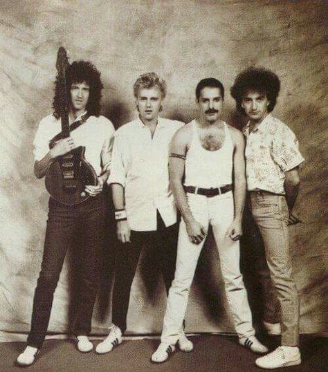 Princes Of The Universe, Live Aid, Best Rock Bands, A Night At The Opera, Ben Hardy, Queen Photos, Roger Taylor, Queen Freddie Mercury, John Deacon