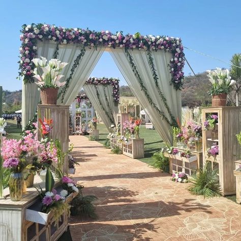 Wedding Decoration Entrance, Pastel Mehendi, Diy Wedding Arch Flowers, Wedding Entry, Diy Wedding Arch, Mehendi Decor, Entry Gate, Rani Pink, Mandap Decor