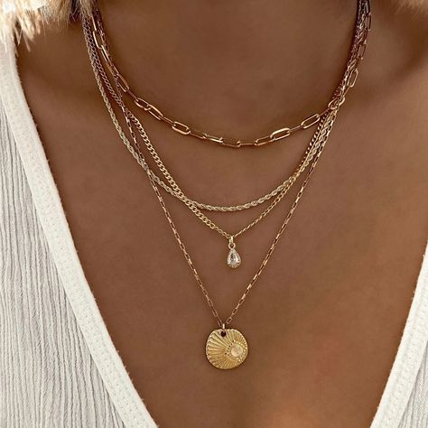 LE sensor necklace Paige Chain Necklace - 16” Stacked Necklaces, Nail Jewelry, Classy Jewelry, Stacked Jewelry, Jewelry Lookbook, Girly Jewelry, Jewelry Inspo, Dream Jewelry, Stylish Jewelry