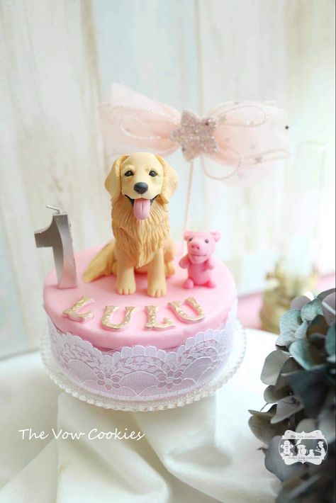 Fondant Golden Retriever, Golden Retriever Birthday Cake, Golden Retriever Cake Topper, Golden Retriever Cake, Golden Retriever Birthday, Dogs Cake, Fondant Dog, Dog Cake Recipes, Charlotte Cake