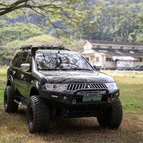 Montero Sport Modified, Pajero Sport Modified, Mitsubishi L200 4x4, Truk Derek, L200 4x4, Ford Endeavour, Triton L200, Big Ford Trucks, Pickup Car