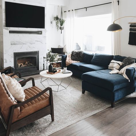 Rug Pairing Guide: What Color of Rug for Your Couch | Ruggable Blog Navy Couch Gray Rug, Rugs Home Office, Rugs For A Blue Couch, Rug With Navy Blue Couch, Rugs With Navy Couch, Rugs That Go With Blue Couches, Living Room Rug Blue Couch, Rug With Charcoal Couch, Ruggable With Grey Couch